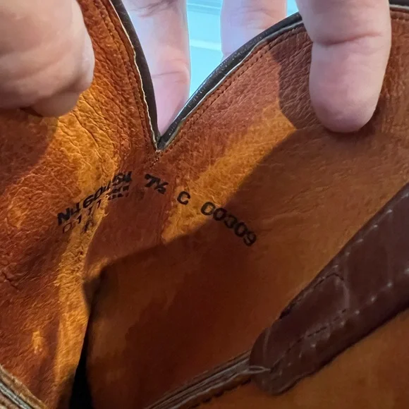 Lucchese Rich Brown Western Boots. Size 7.5 - Picture 14 of 14